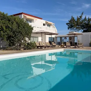 https://helene-holidays-and-retreats.in-canary-islands.com